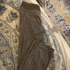 Lululemon Medium Gray Cropped Leggings